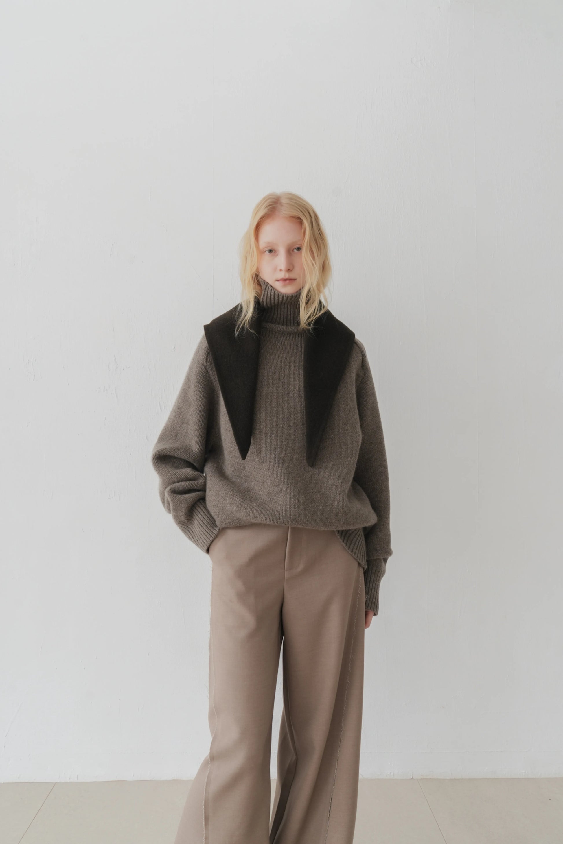 Klim High neck jumper brown