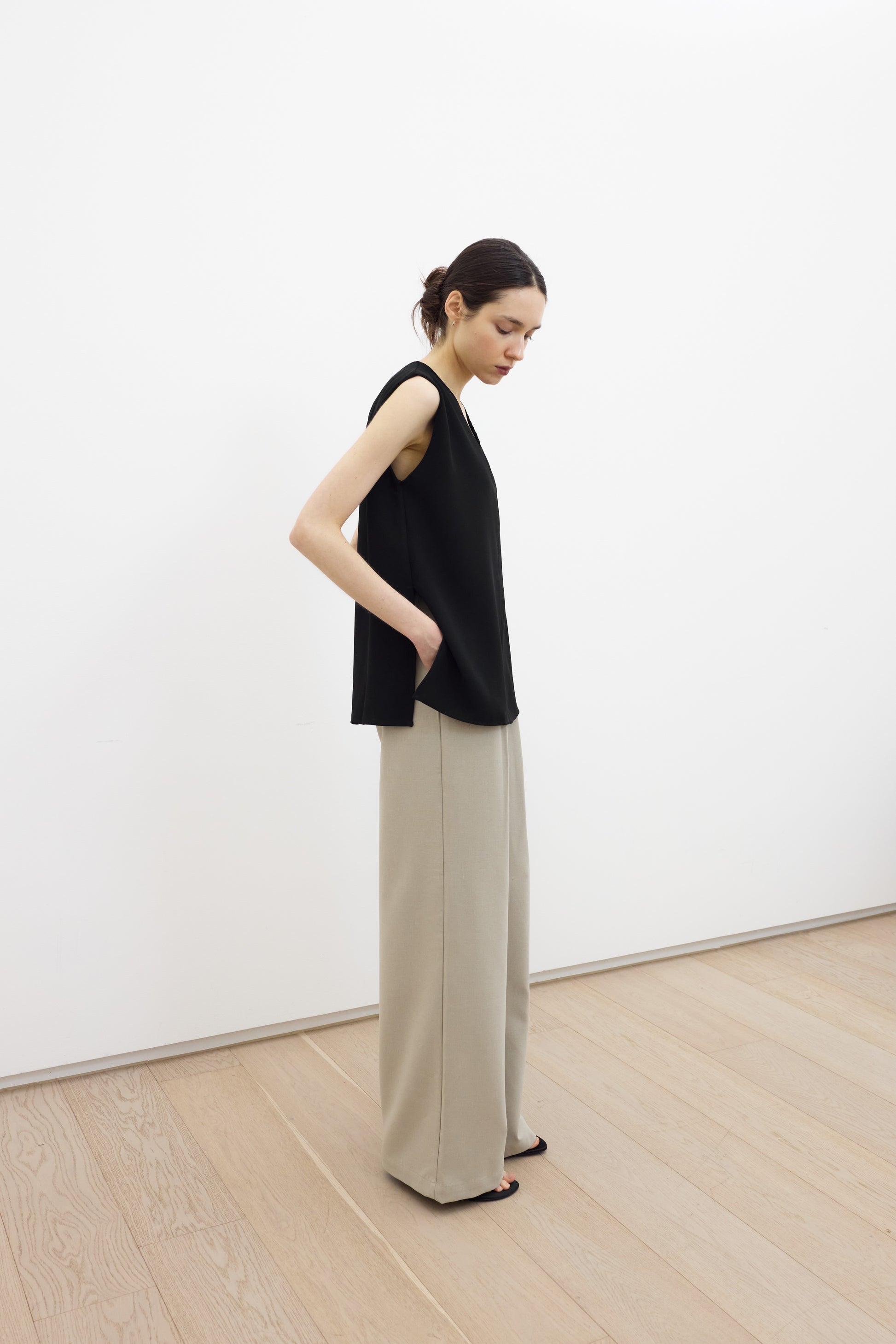 Shell V neck top