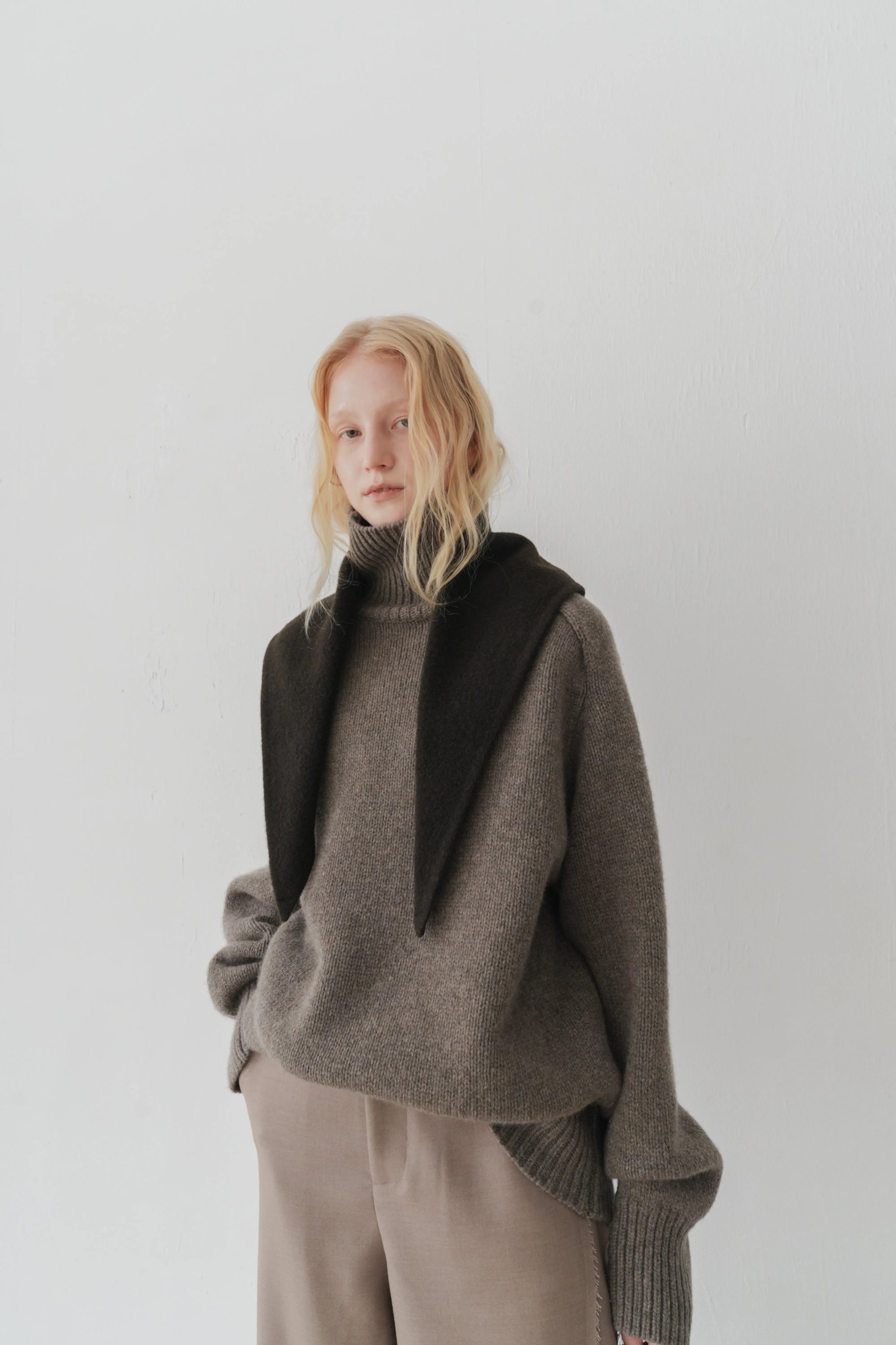 Klim High neck jumper brown