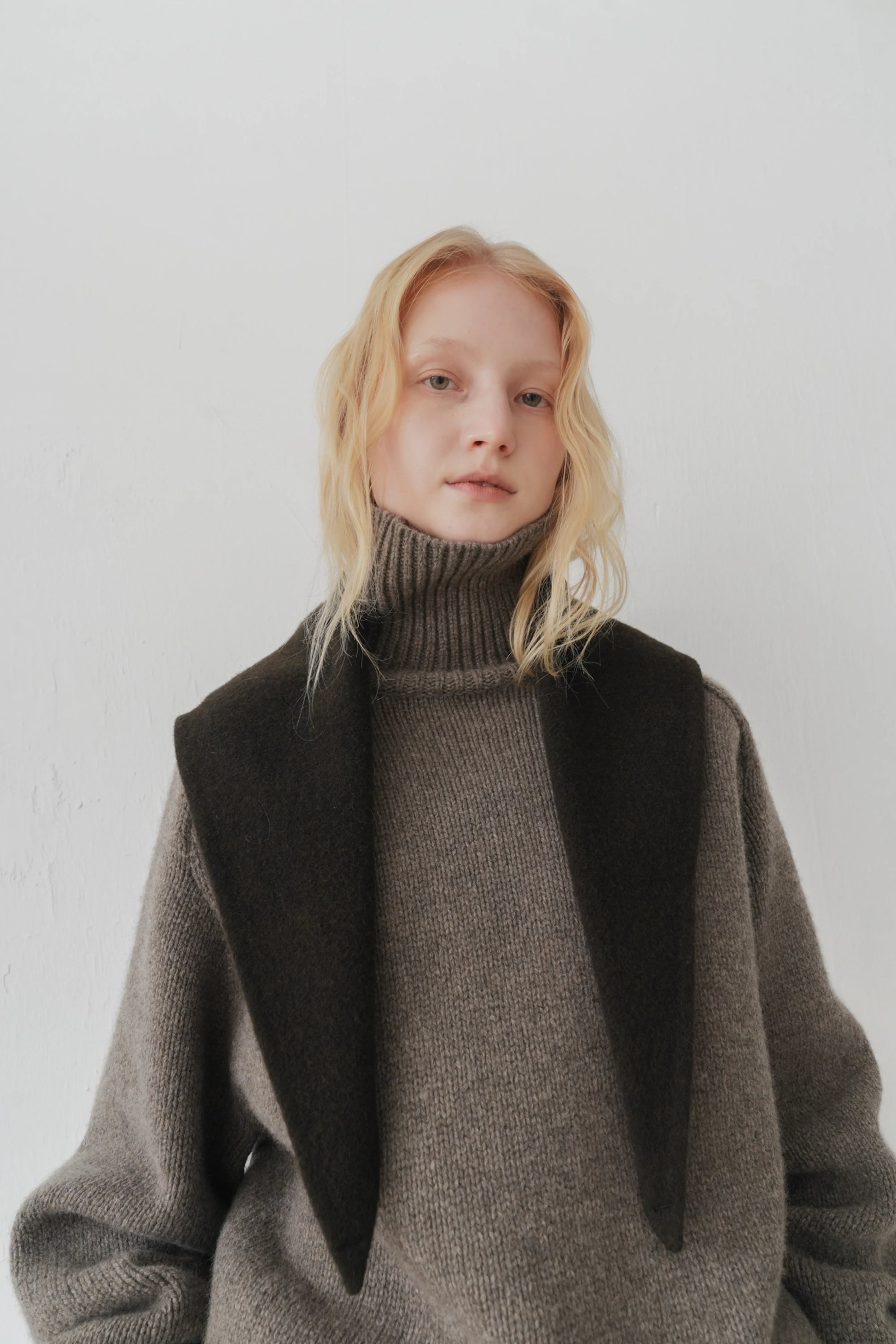 Klim High neck jumper brown