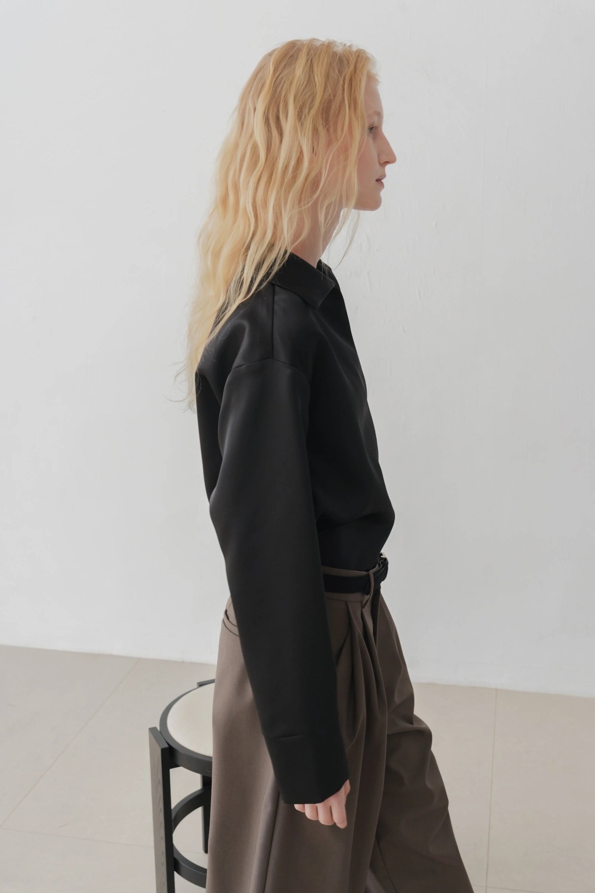 Odal satin top black