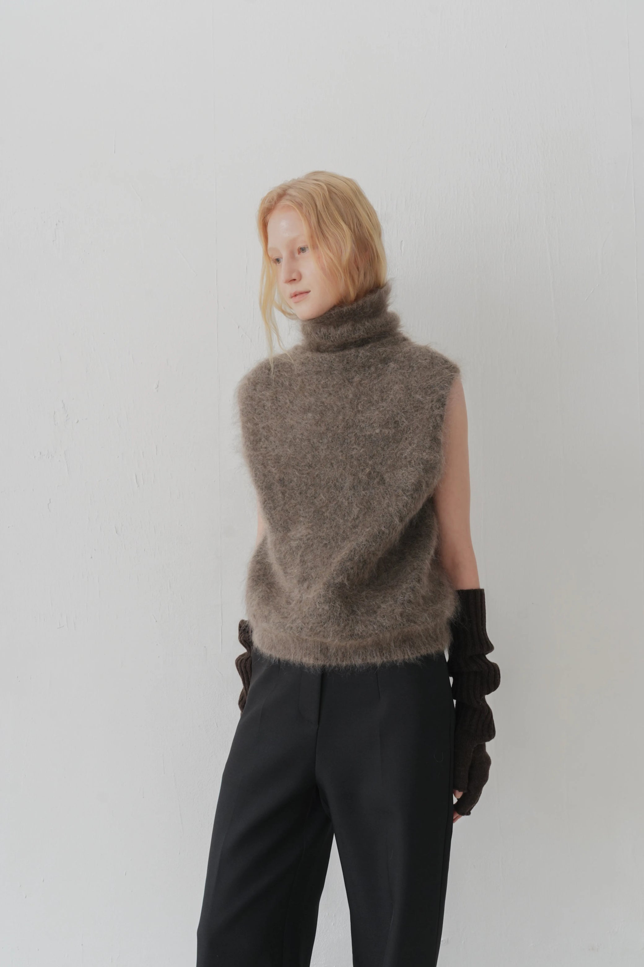 Sarek Mohair vest brown