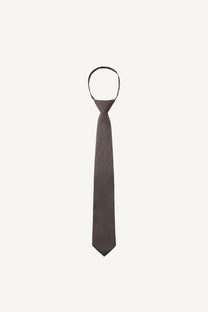Adjustable tie