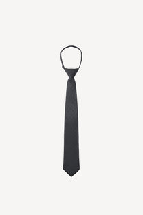 Adjustable tie