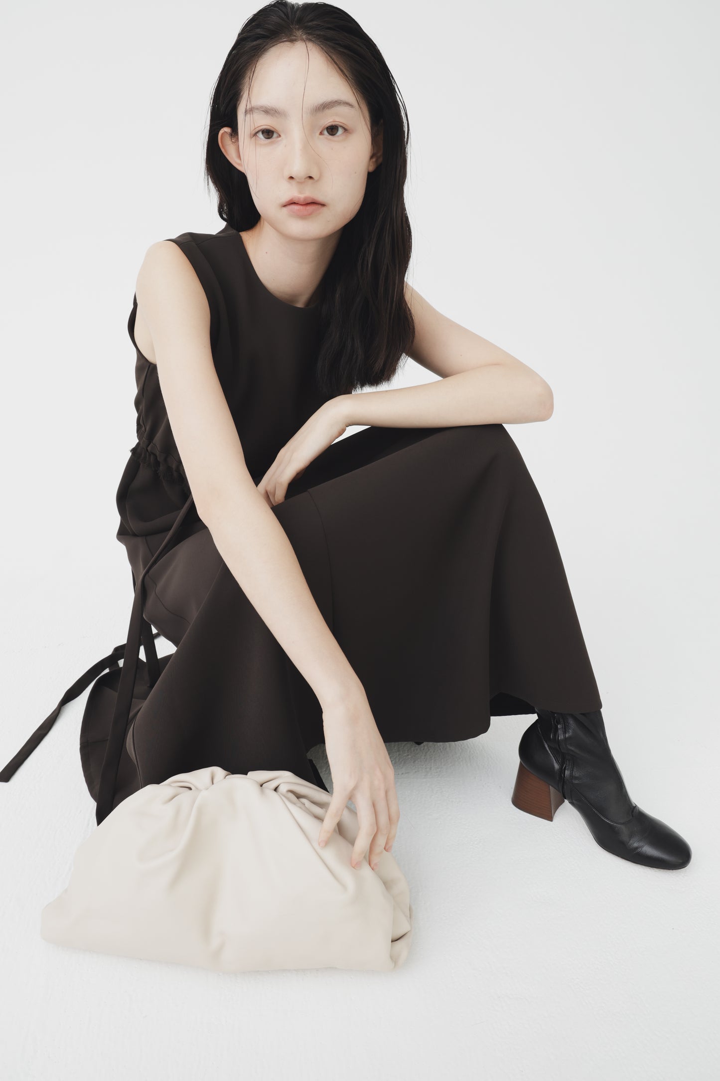 Andrea 吊帶連身裙