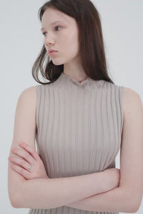 Lerii ribbed tencel top